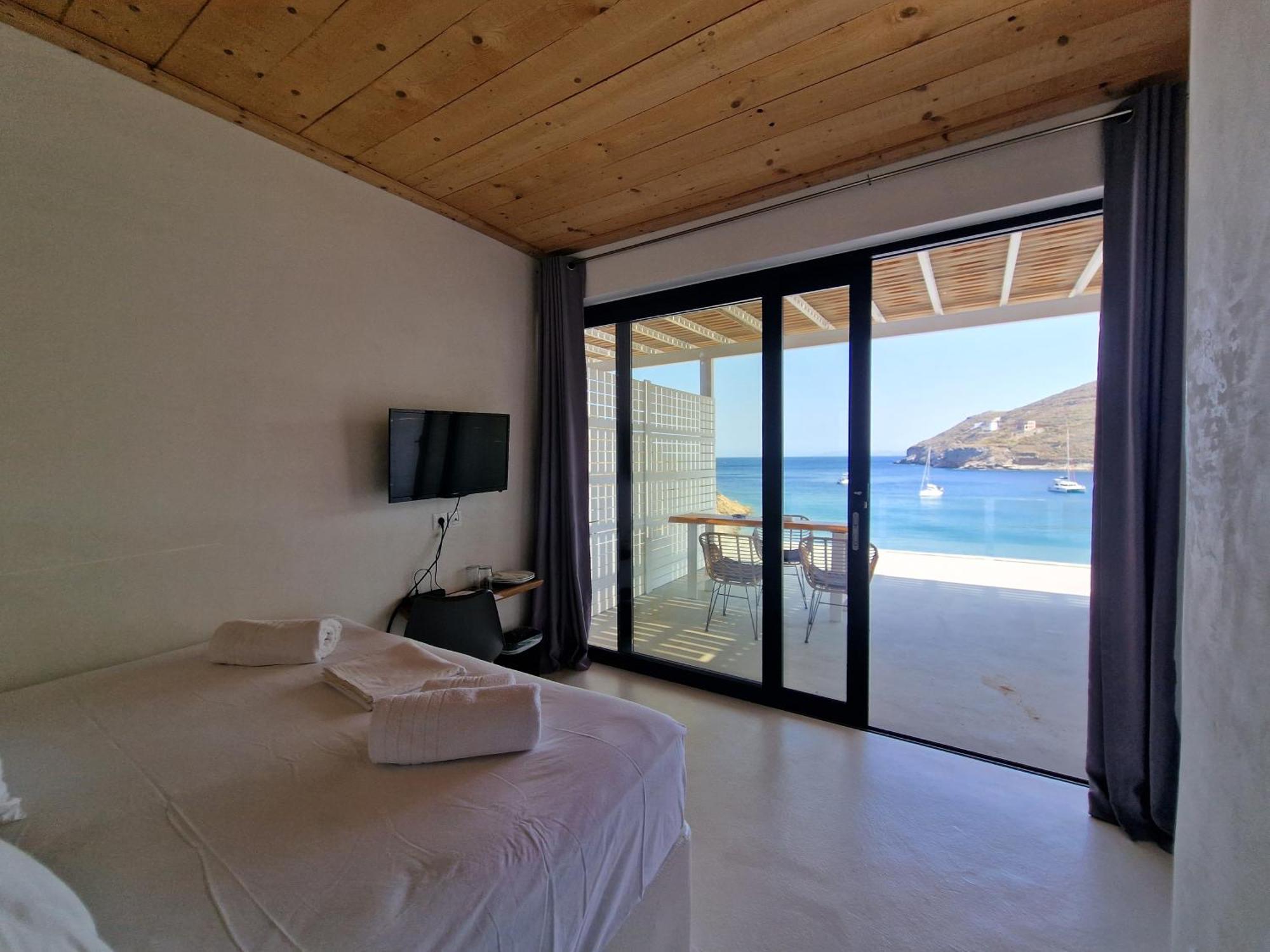 Spathi Beach Suites Kea Room photo