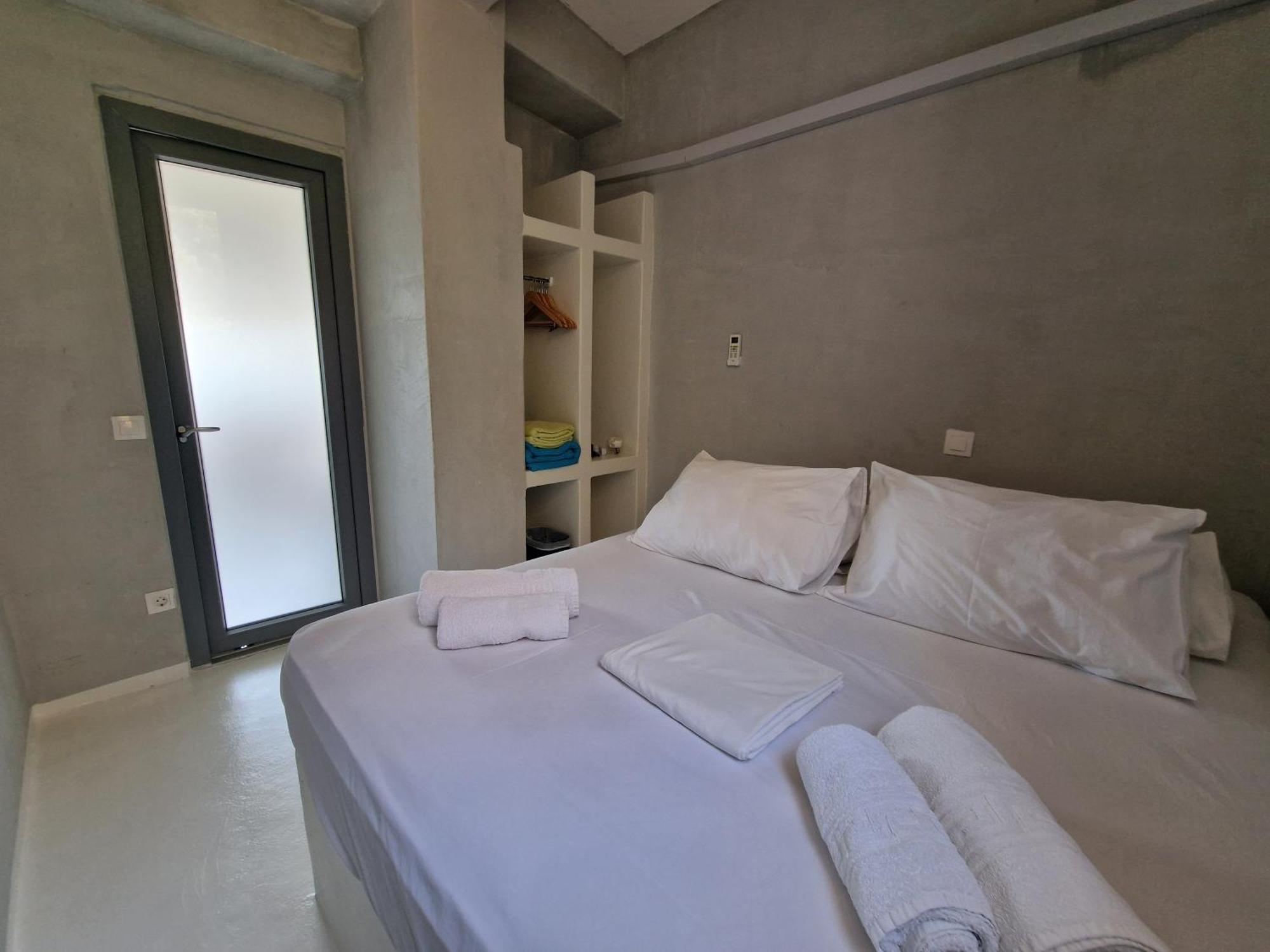 Spathi Beach Suites Kea Room photo